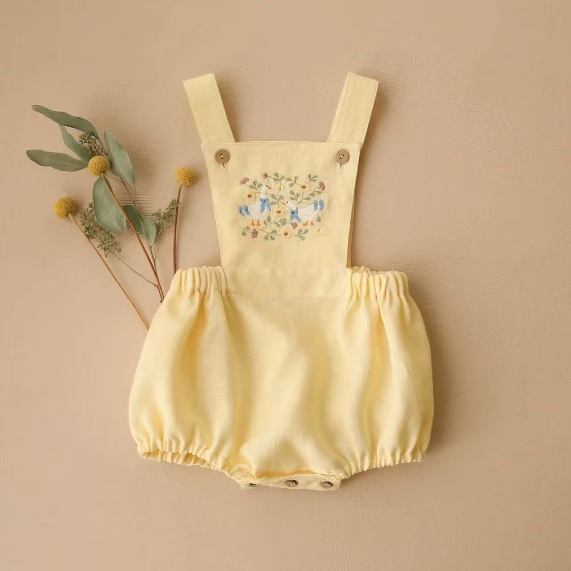 컨트리 스타일 2026 여름 신상 아기 점프수트 자수  - Baby Summer Linen Sleeveless Jumpsuit 리뷰 및 가격